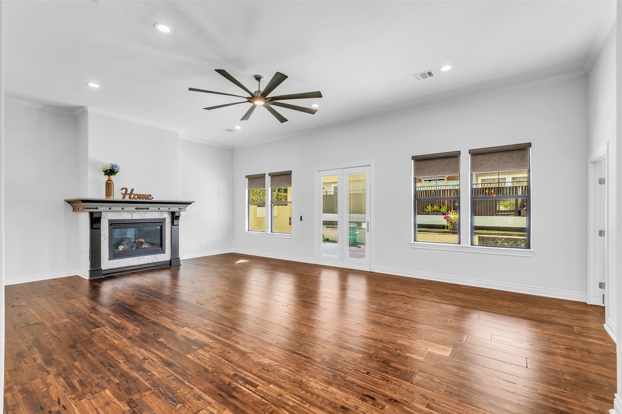 Montgomery, Texas, 77356, United States, 4 Bedrooms Bedrooms, ,4 BathroomsBathrooms,Residential,For Sale,1989198