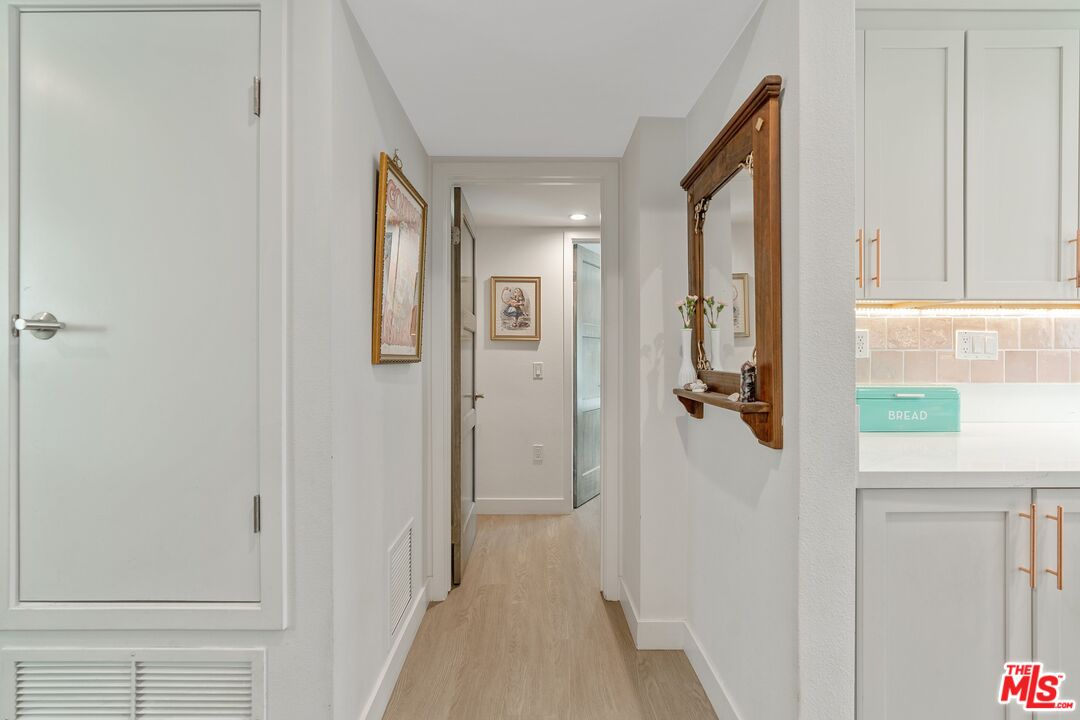 Malibu, California, 90265, United States, 3 Bedrooms Bedrooms, ,2 BathroomsBathrooms,Residential,For Sale,1991505