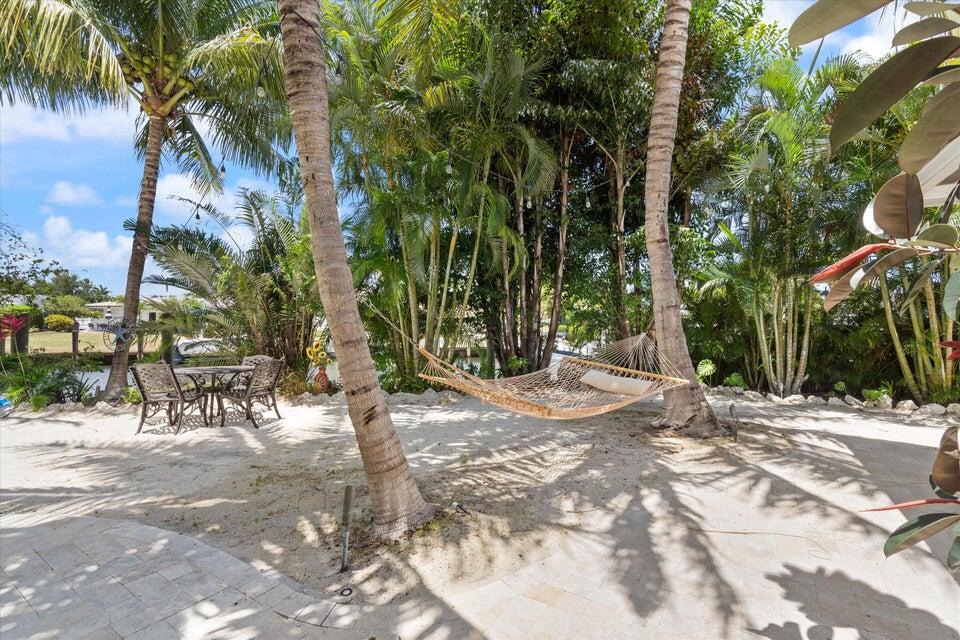 Lighthouse Point, Florida, 33064, United States, 4 Bedrooms Bedrooms, ,4 BathroomsBathrooms,Residential,For Sale,1992146