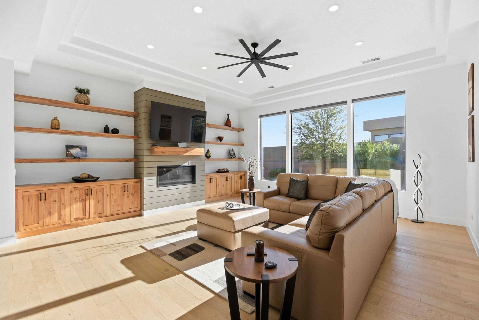  Modern home In The Heart Of The Gated Side Of The Ledges Golf Course - 物件實景