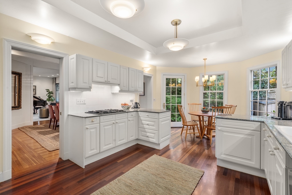Cambridge, Massachusetts, 02138, United States, 6 Bedrooms Bedrooms, ,4 BathroomsBathrooms,Residential,For Sale,1957179
