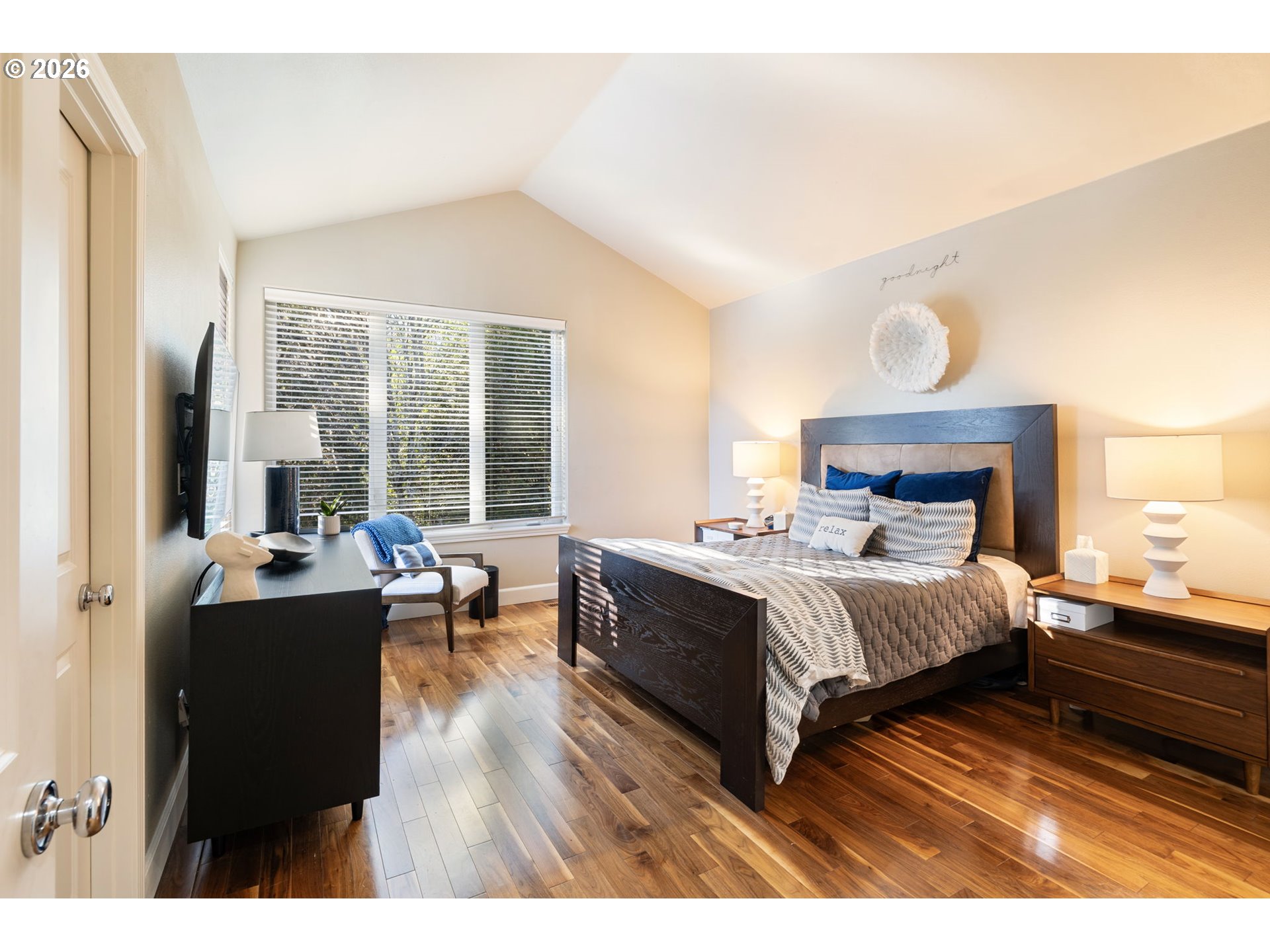 Portland, Oregon, 97229, United States, 2 Bedrooms Bedrooms, ,2 BathroomsBathrooms,Residential,For Sale,2016039