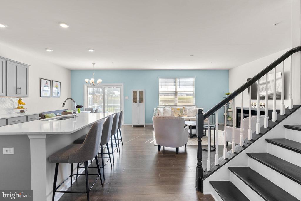 Frederick, Maryland, 21701, United States, 5 Bedrooms Bedrooms, ,4 BathroomsBathrooms,Residential,For Sale,1987107