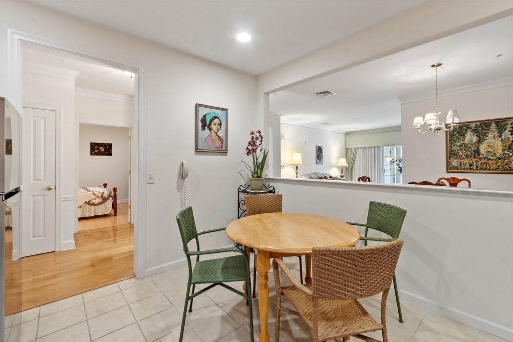 Andover, Massachusetts, 01810, United States, 2 Bedrooms Bedrooms, ,1 BathroomBathrooms,Residential,For Sale,1950822
