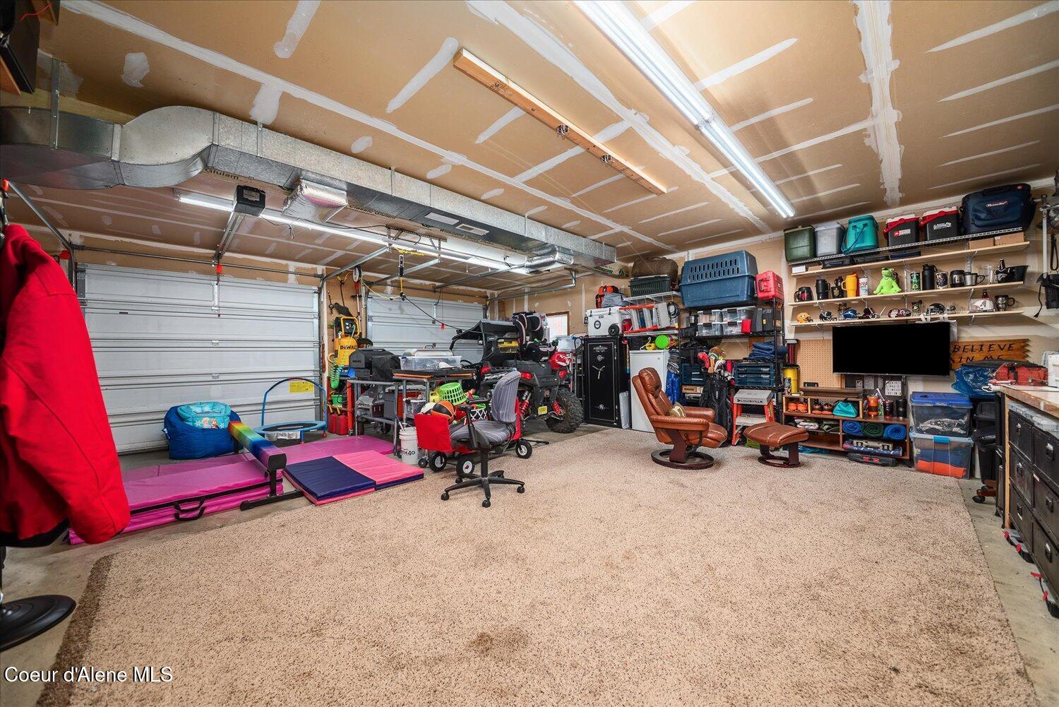 Metaline Falls, Washington, 99153, United States, 5 Bedrooms Bedrooms, ,3 BathroomsBathrooms,Residential,For Sale,1980097