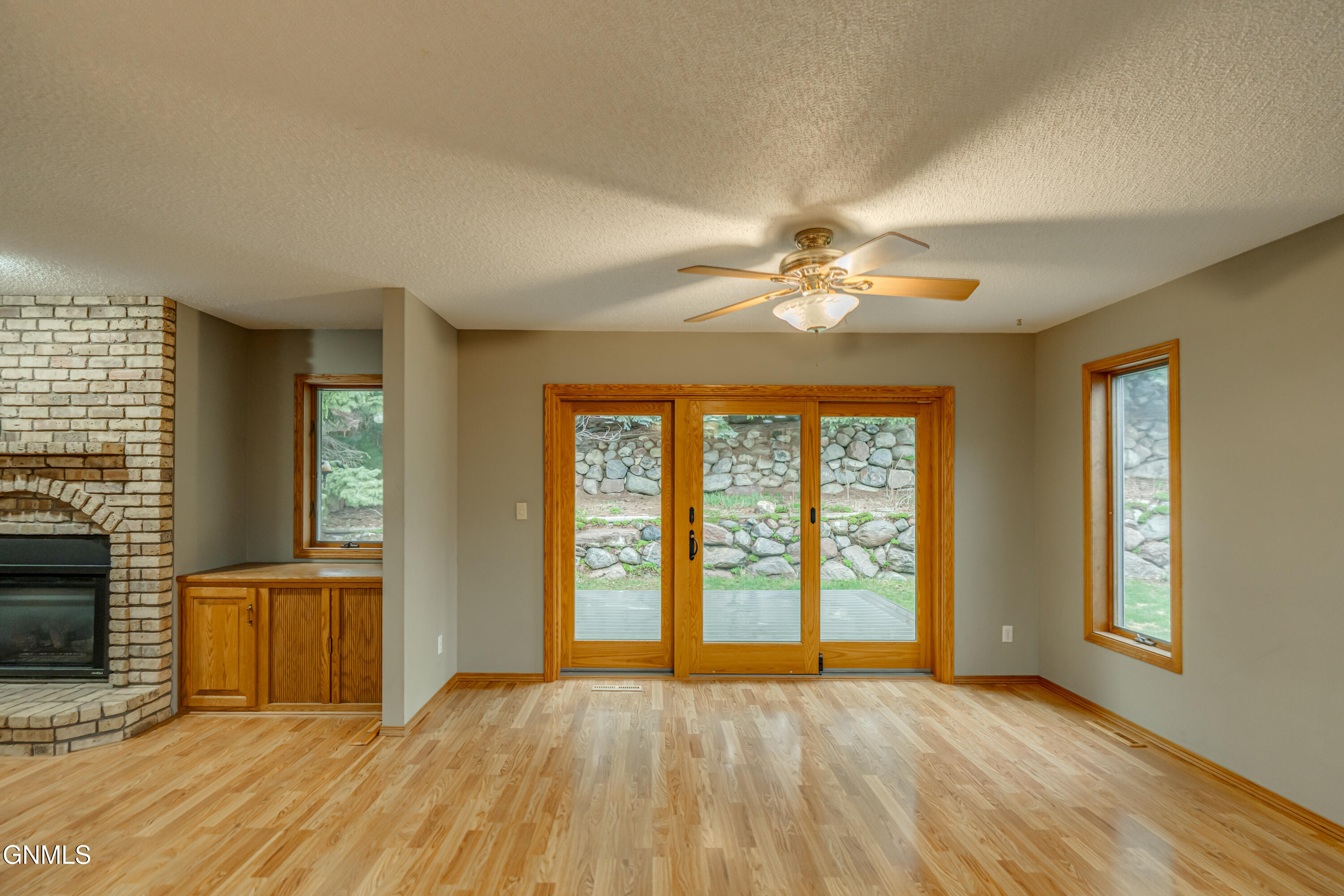 Bismarck, North Dakota, 58503, United States, 3 Bedrooms Bedrooms, ,3 BathroomsBathrooms,Residential,For Sale,1937485