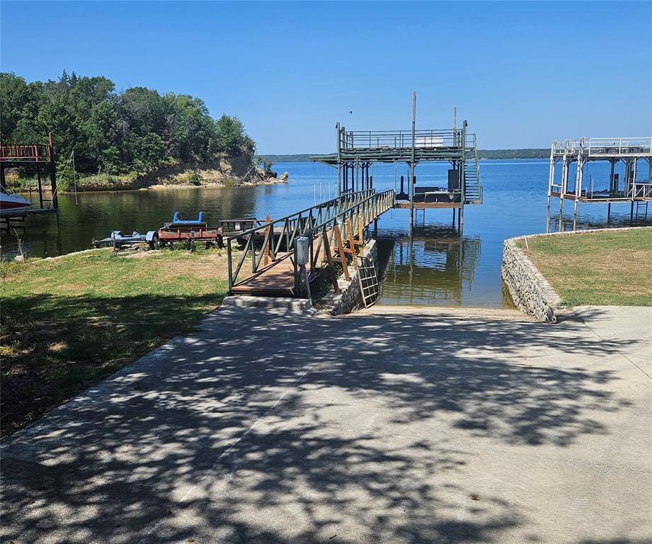 Lake Bridgeport, Texas, 76426, United States, 3 Bedrooms Bedrooms, ,2 BathroomsBathrooms,Residential,For Sale,1944908