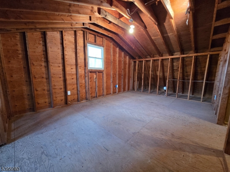 Tewksbury Twp., New Jersey, 07830, United States, 2 Bedrooms Bedrooms, ,2 BathroomsBathrooms,Residential,For Sale,1991114