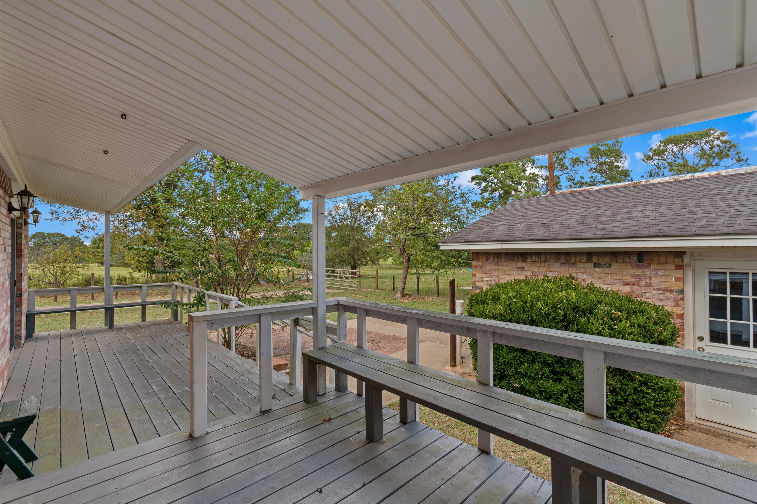 Henderson, Texas, 75654, United States, 3 Bedrooms Bedrooms, ,2 BathroomsBathrooms,Residential,For Sale,1983908