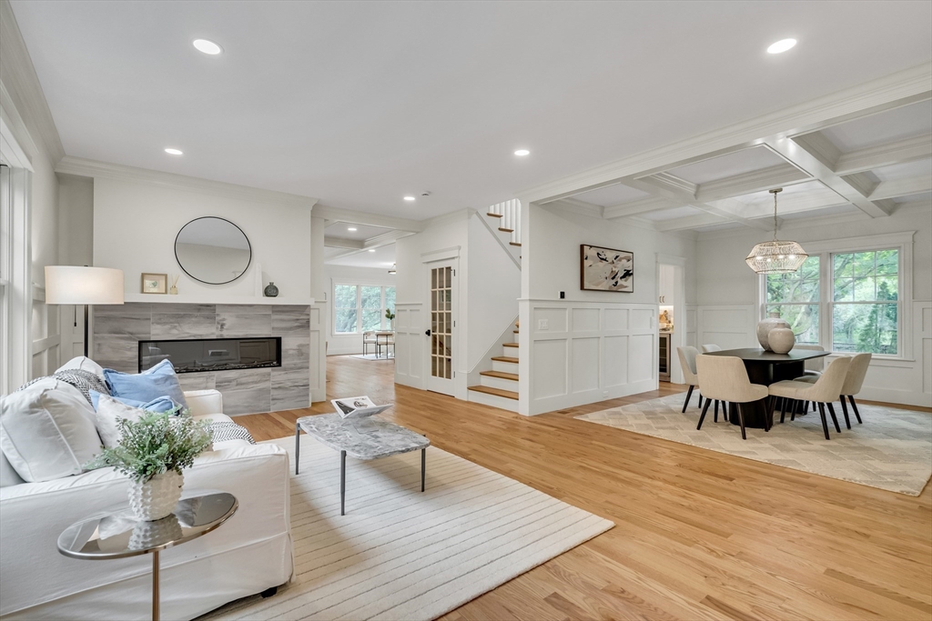 Lexington, Massachusetts, 02421, United States, 5 Bedrooms Bedrooms, ,5 BathroomsBathrooms,Residential,For Sale,1849755