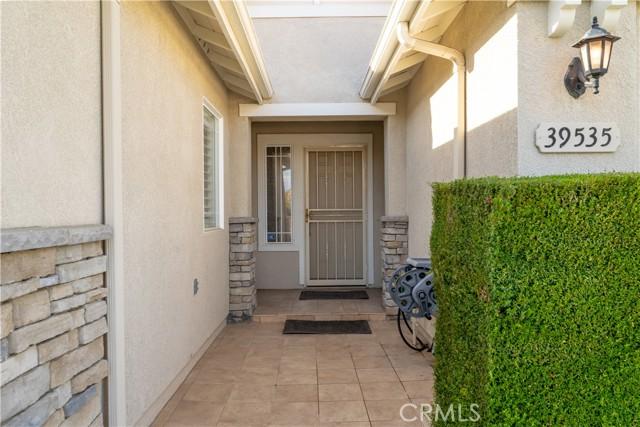 Murrieta, California, 92563, United States, 3 Bedrooms Bedrooms, ,2 BathroomsBathrooms,Residential,For Sale,1989095