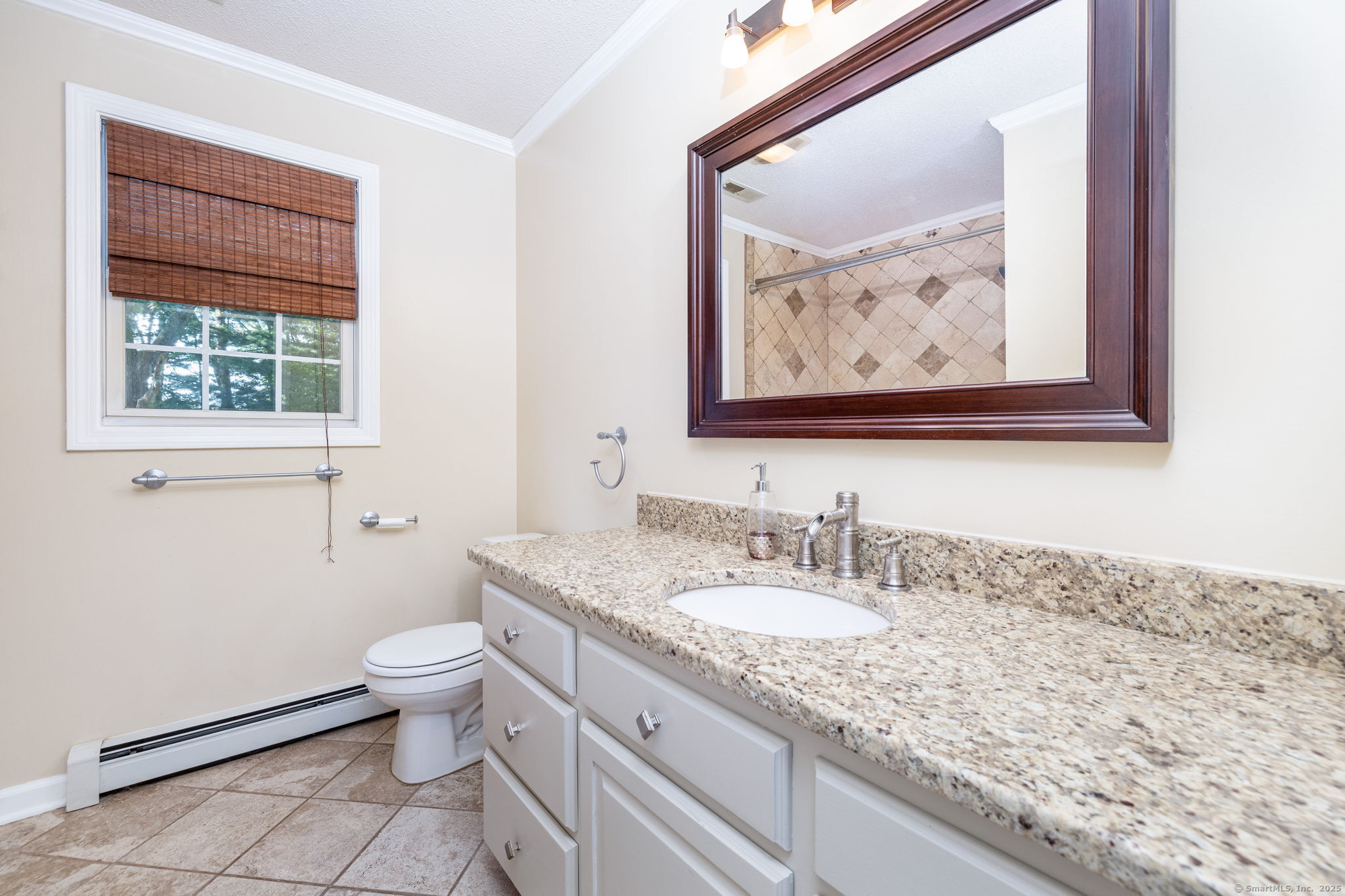 Manchester, Connecticut, 06040, United States, 3 Bedrooms Bedrooms, ,3 BathroomsBathrooms,Residential,For Sale,1917264