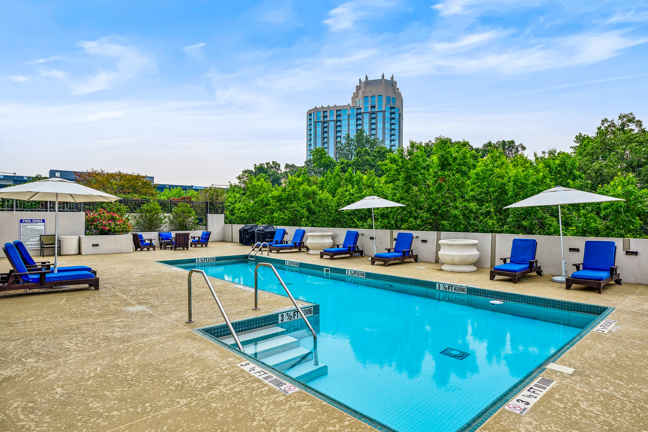  Exceptional Space, Skyline Views, and an Unbeatable Buckhead Location - 物件實景