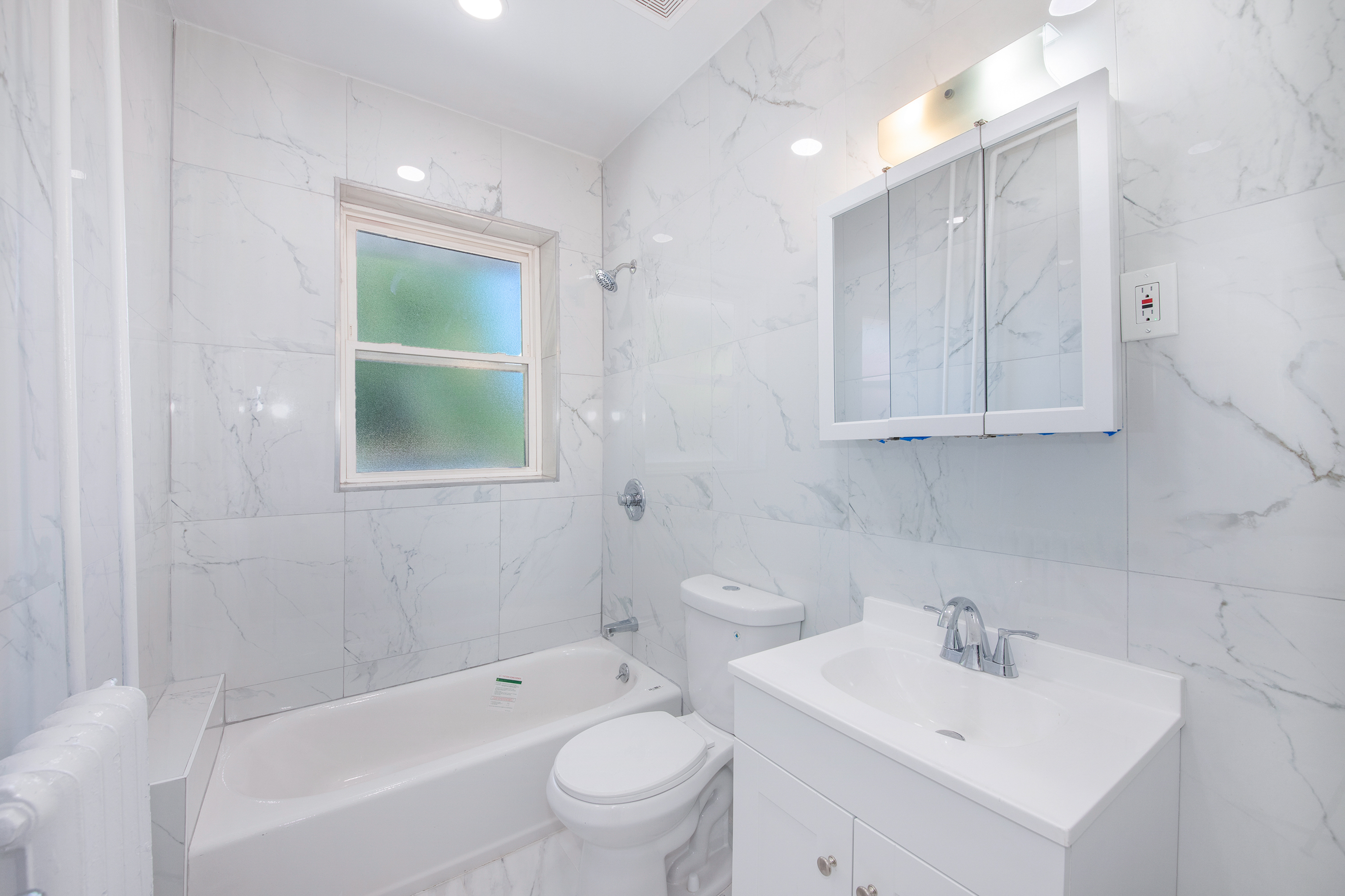 Staten Island, New York, 10304, United States, 4 Bedrooms Bedrooms, ,3 BathroomsBathrooms,Residential,For Sale,1767161