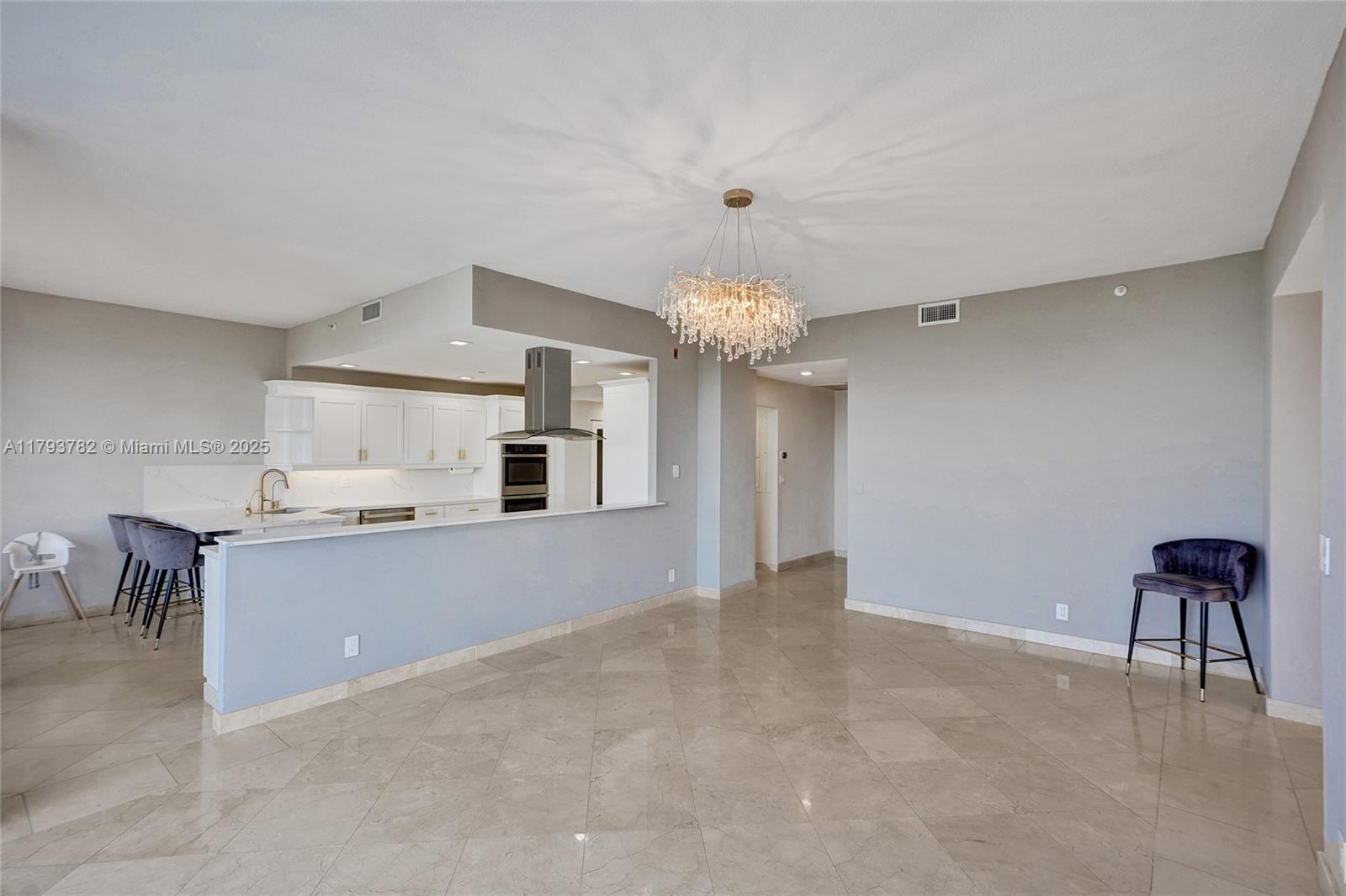 Aventura, Florida, 33180, United States, 5 Bedrooms Bedrooms, ,4 BathroomsBathrooms,Residential,For Sale,1794425