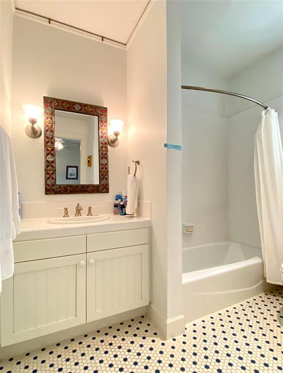 1757 Seaside Drive, Galveston, Texas, 77550, United States, 6 Bedrooms Bedrooms, ,6 BathroomsBathrooms,Residential,For Sale,1757 Seaside Drive,1628468