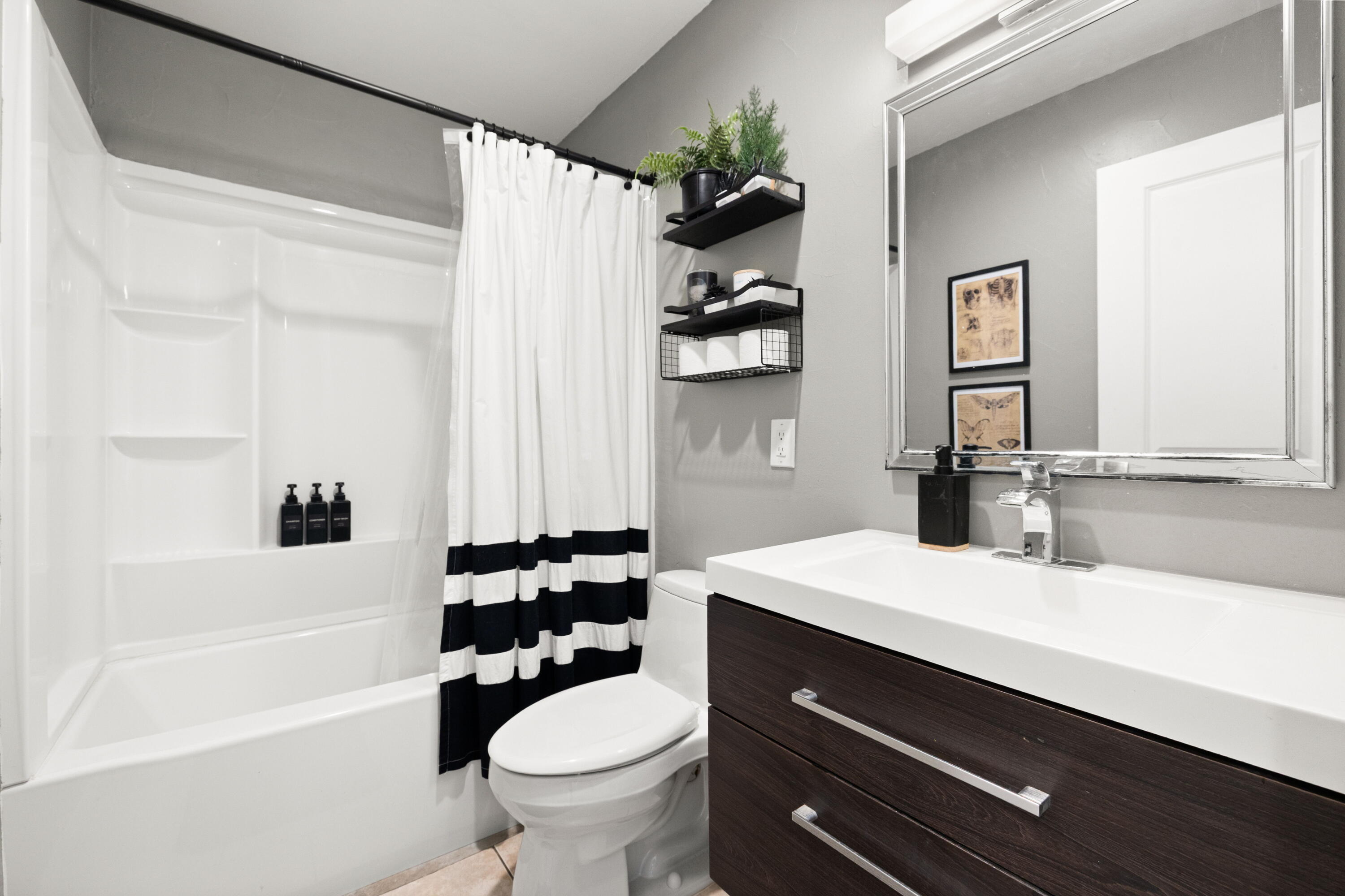 Palm Desert, California, 92211, United States, 3 Bedrooms Bedrooms, ,2 BathroomsBathrooms,Residential,For Sale,1972481