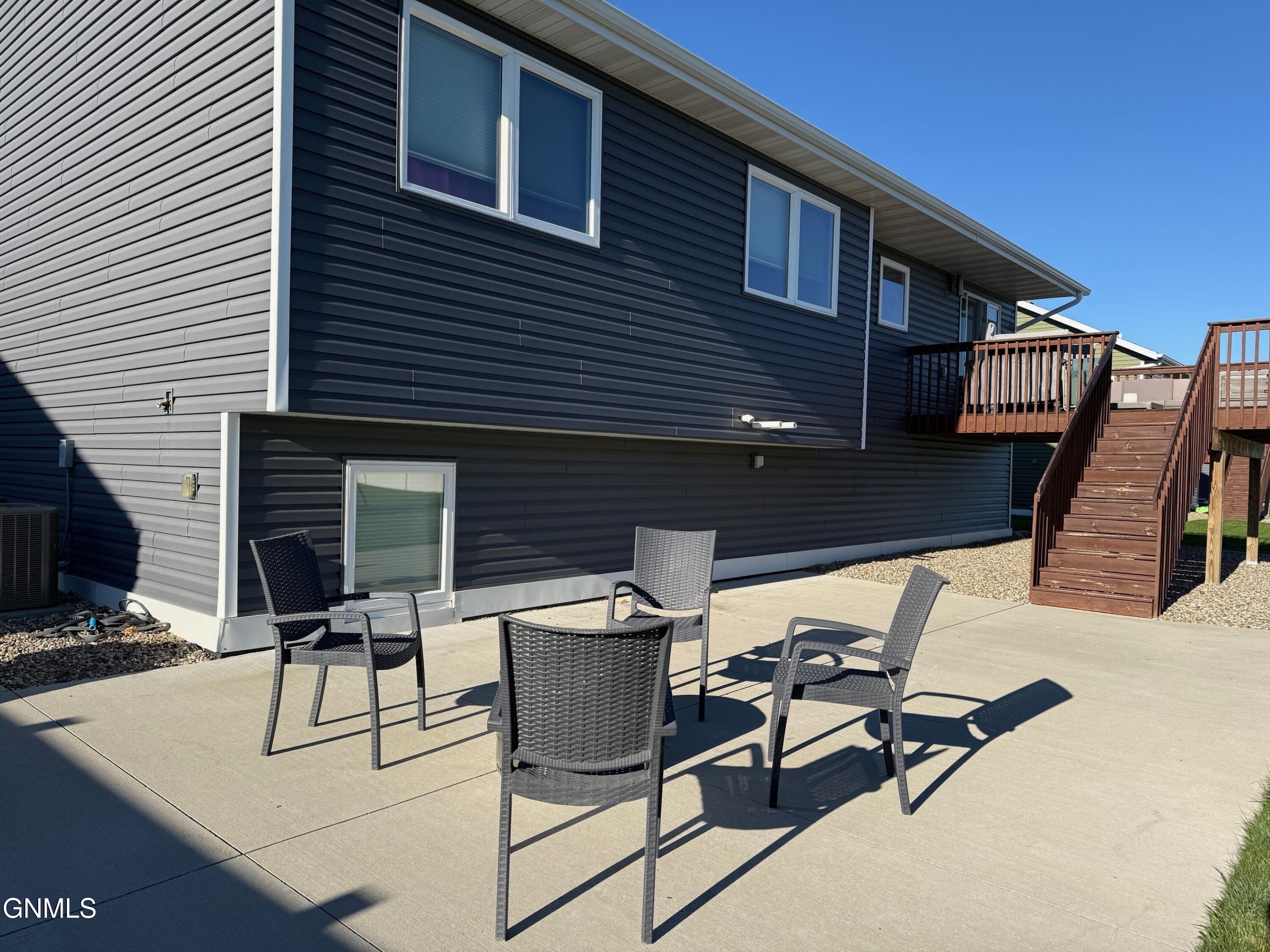 Bismarck, North Dakota, 58504, United States, 5 Bedrooms Bedrooms, ,2 BathroomsBathrooms,Residential,For Sale,1986096