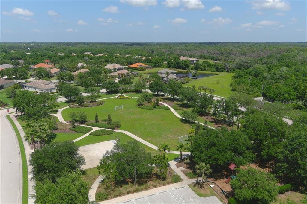 Bradenton, Florida, 34212, United States, 5 Bedrooms Bedrooms, ,5 BathroomsBathrooms,Residential,For Sale,1917227