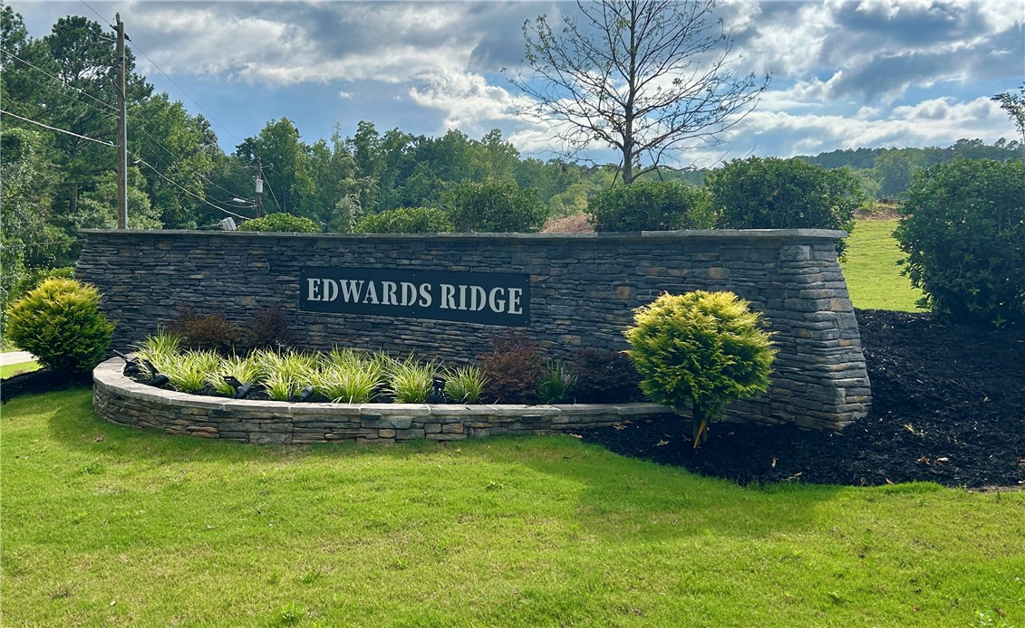 Central, South Carolina, 29630, United States, 3 Bedrooms Bedrooms, ,3 BathroomsBathrooms,Residential,For Sale,2001717