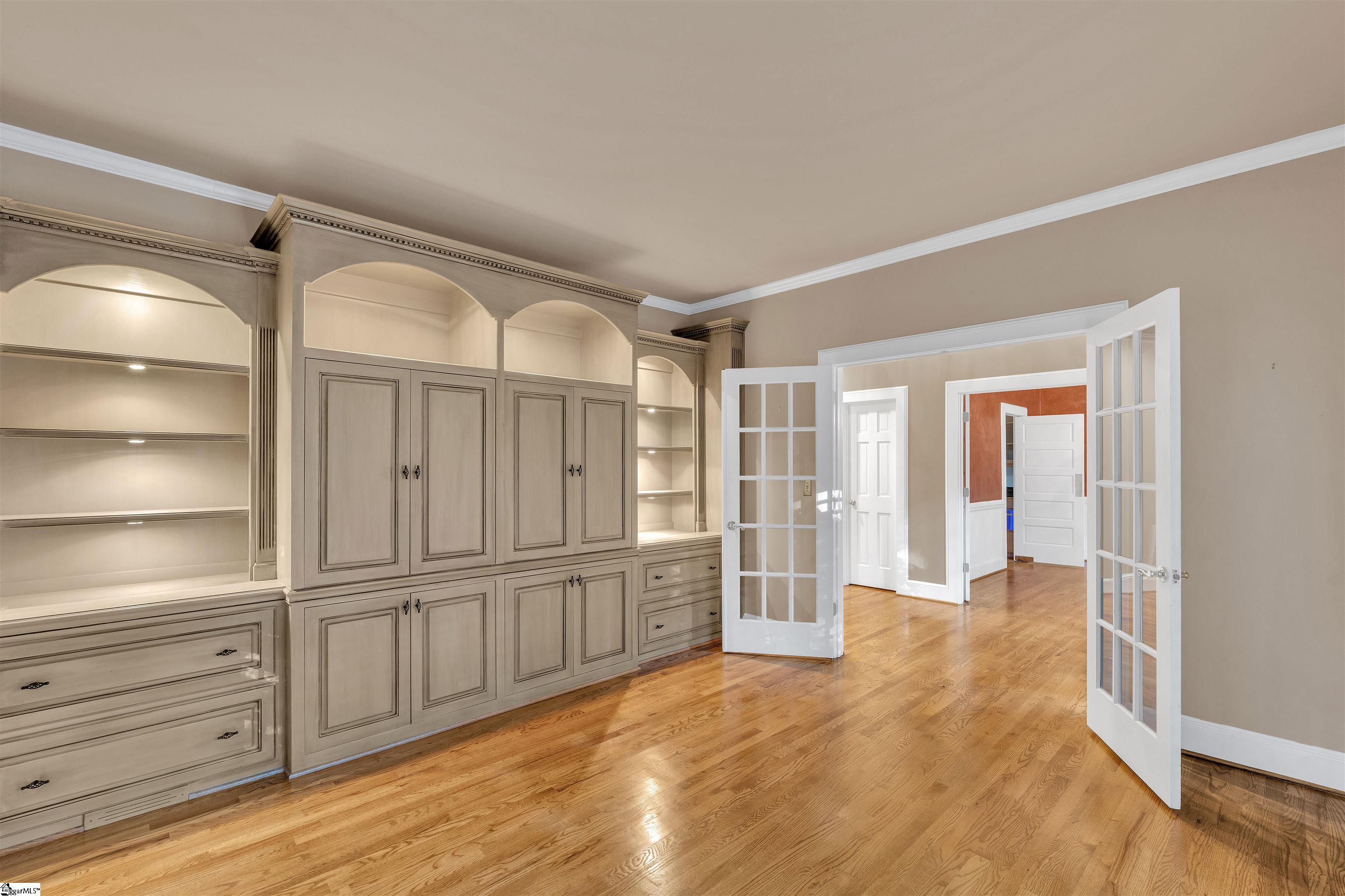Spartanburg, South Carolina, 29306, United States, 4 Bedrooms Bedrooms, ,5 BathroomsBathrooms,Residential,For Sale,1913209