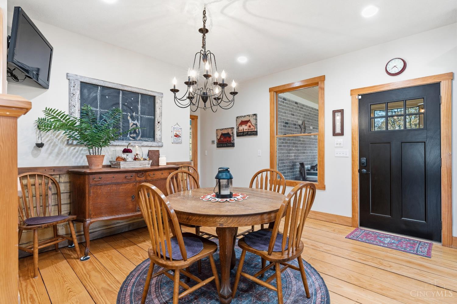 Wilmington, Ohio, 45177, United States, 6 Bedrooms Bedrooms, ,4 BathroomsBathrooms,Residential,For Sale,1989066