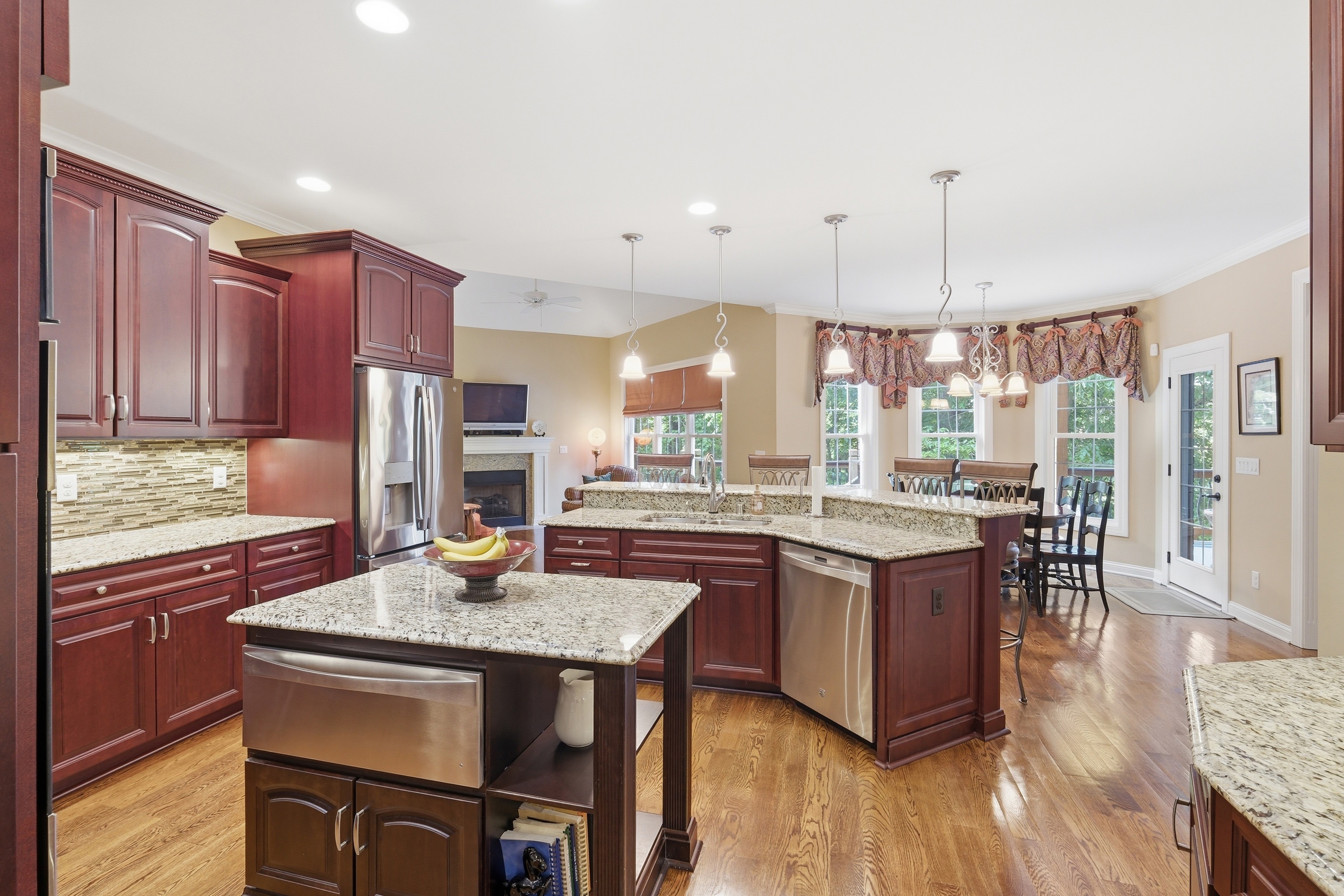 18108 Bellavista Place, Louisville, KY 40245 - 物件實景
