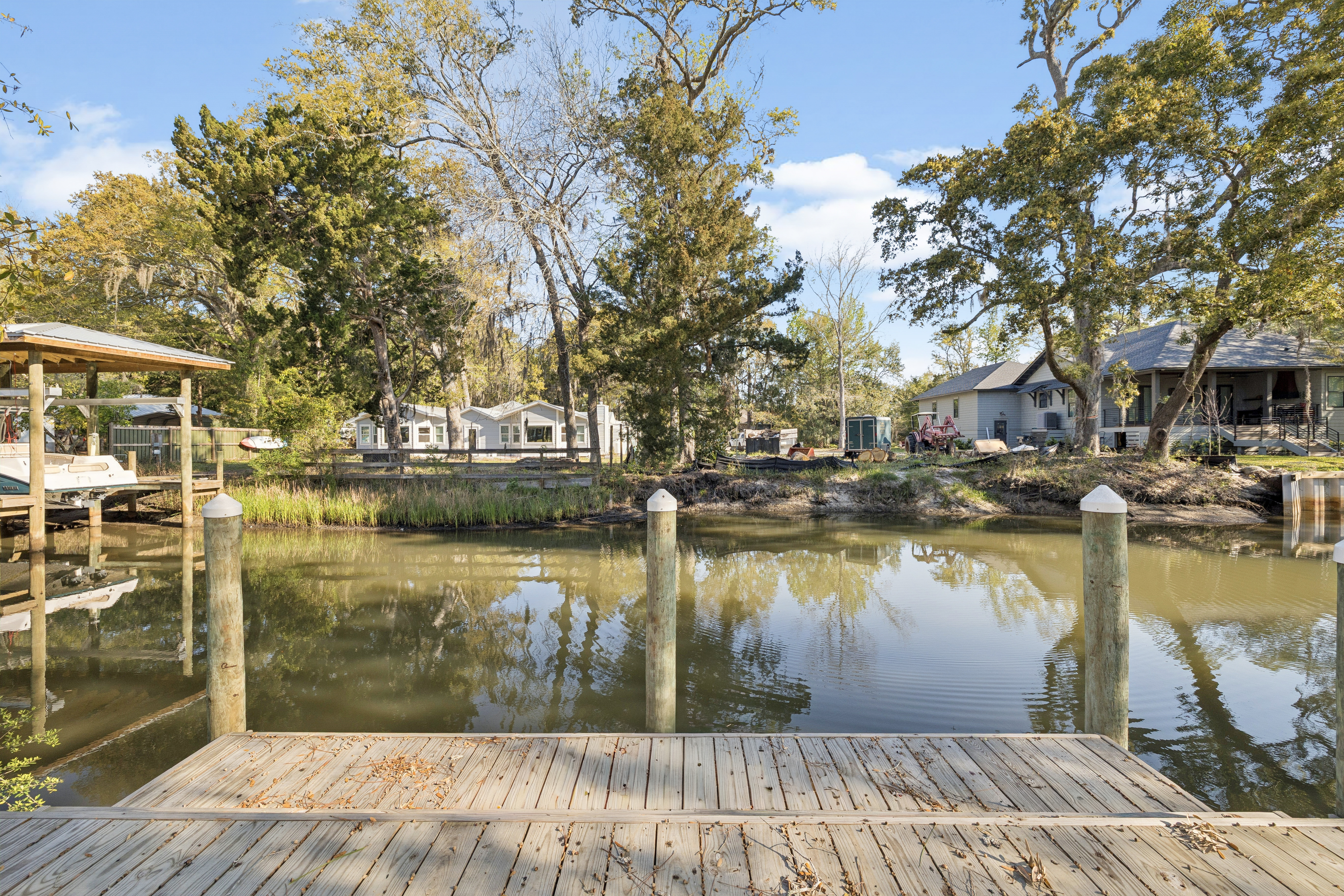 Canal-Front Home With Private Dock And Bay Access - 物件實景