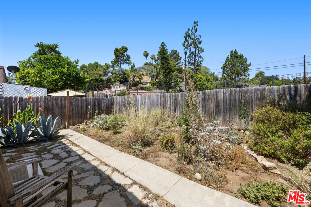 Los Angeles, California, 90065, United States, 1 Bedroom Bedrooms, ,1 BathroomBathrooms,Residential,For Sale,1913334
