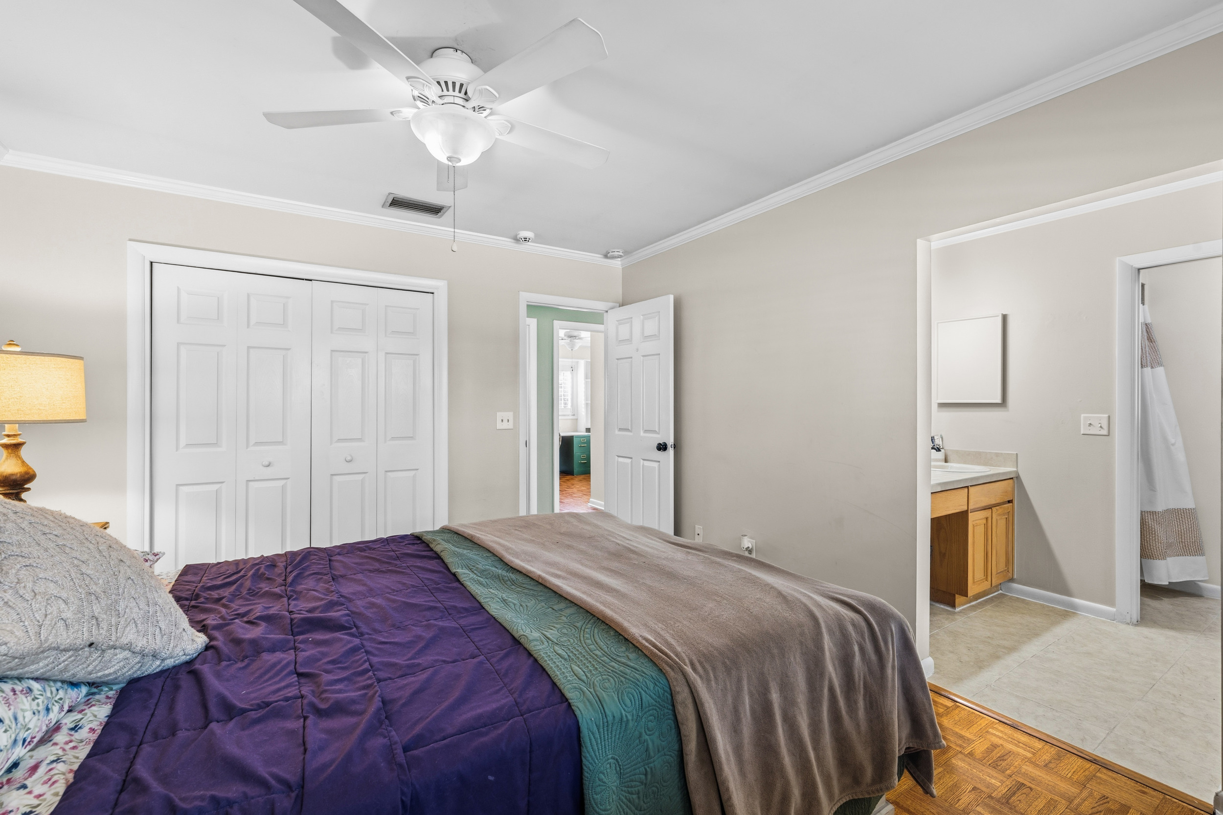 Tampa, Florida, 33618, United States, 3 Bedrooms Bedrooms, ,2 BathroomsBathrooms,Residential,For Sale,1994260