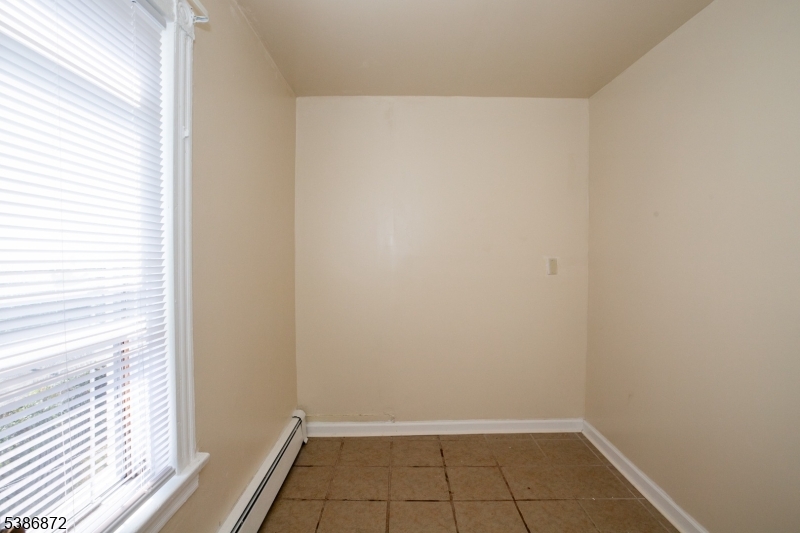 Hawthorne, New Jersey, 07506-3729, United States, 4 Bedrooms Bedrooms, ,Residential,For Sale,1979811