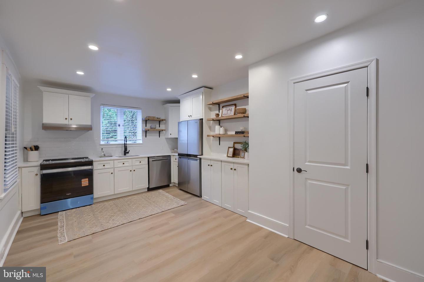 Lancaster, Pennsylvania, 17603, United States, 4 Bedrooms Bedrooms, ,2 BathroomsBathrooms,Residential,For Sale,1955843