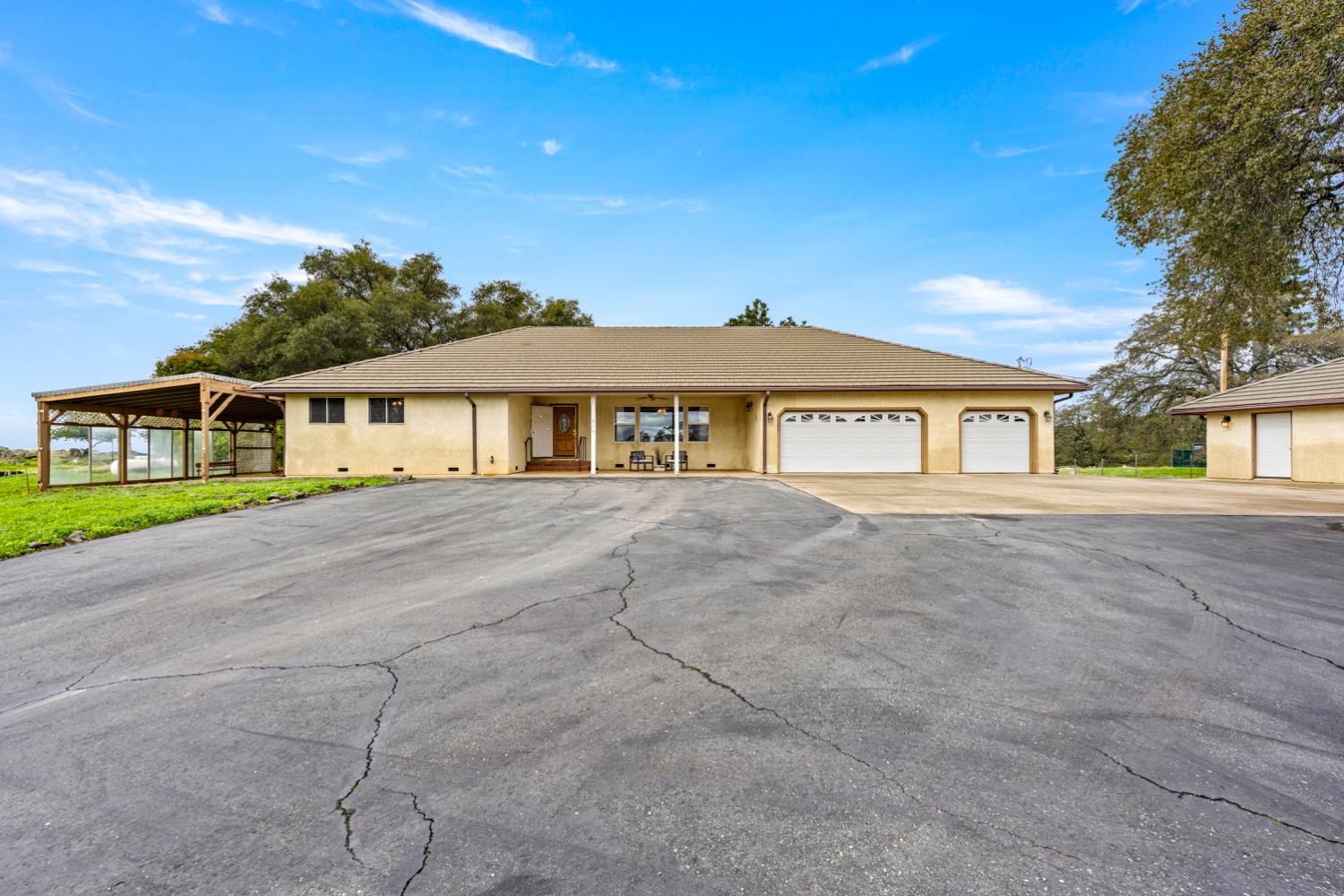 Shingle Springs, California, 95682, United States, 3 Bedrooms Bedrooms, ,3 BathroomsBathrooms,Residential,For Sale,1997420