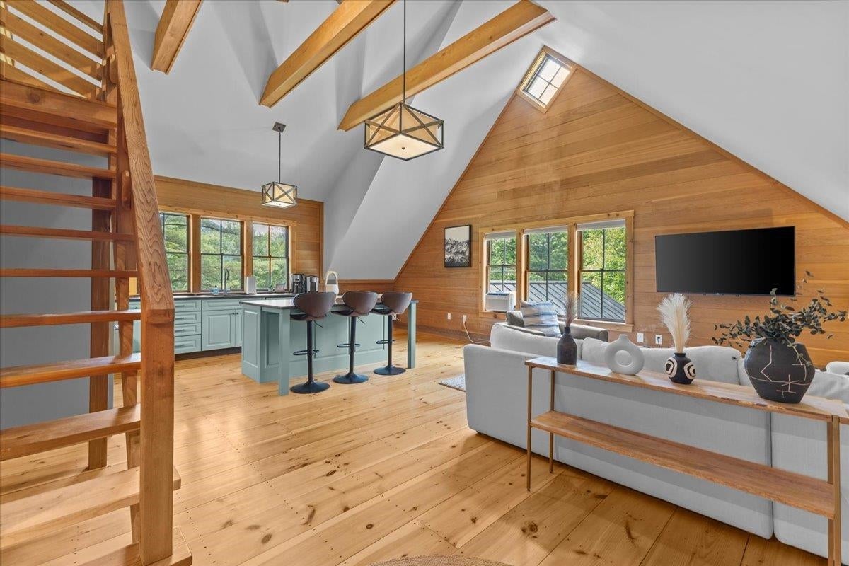 Stowe, Vermont, 05672, United States, 5 Bedrooms Bedrooms, ,7 BathroomsBathrooms,Residential,For Sale,1875535