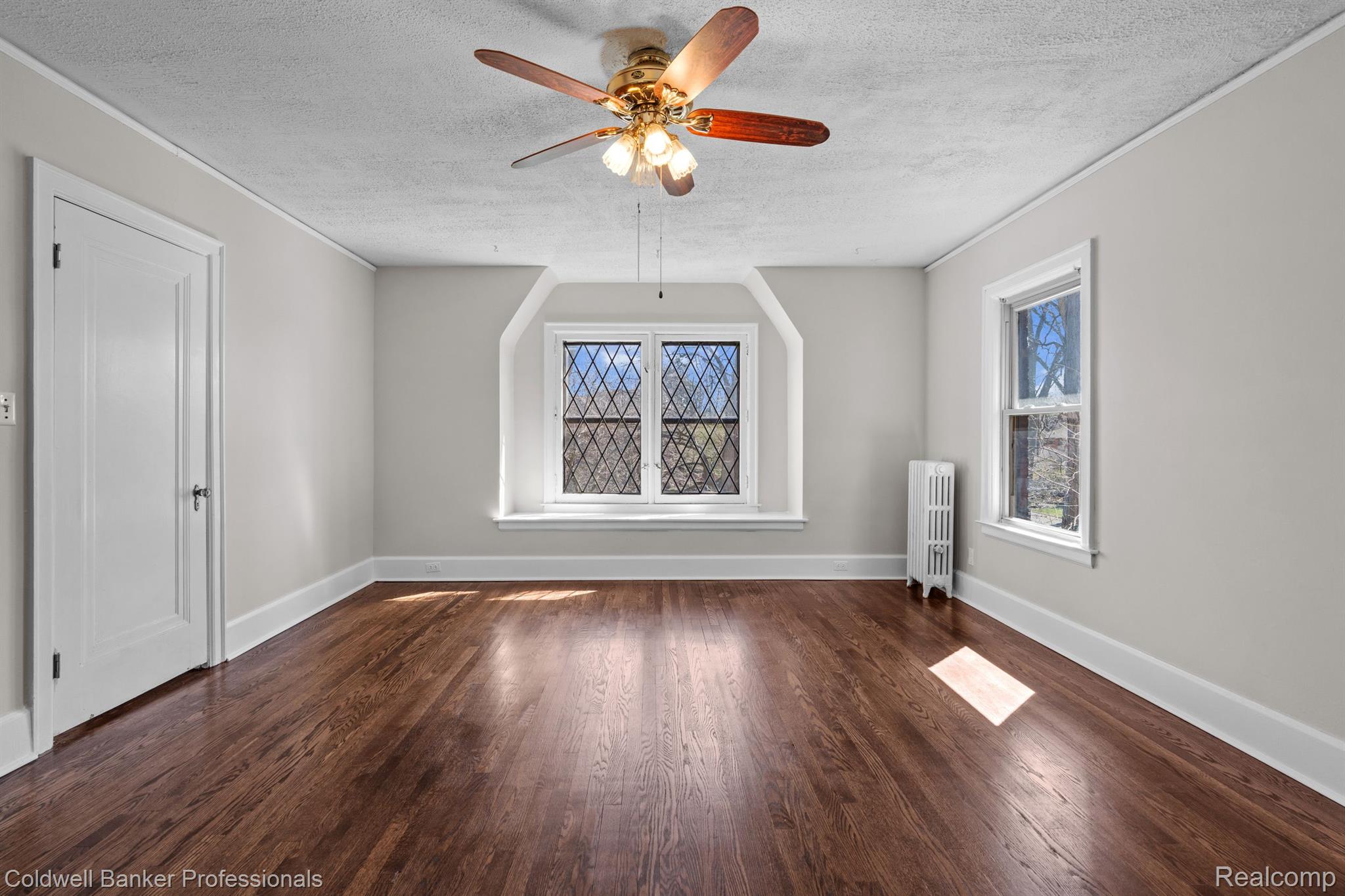 Detroit, Michigan, 48221, United States, 4 Bedrooms Bedrooms, ,5 BathroomsBathrooms,Residential,For Sale,1947184