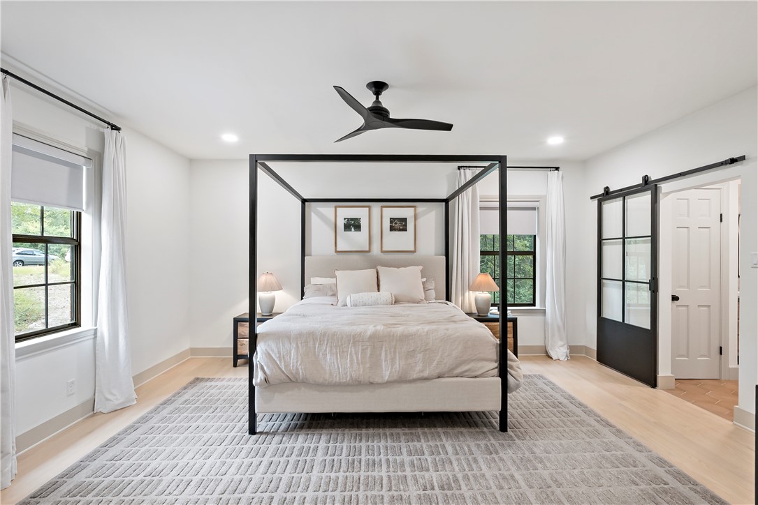 College Station, Texas, 77845, United States, 4 Bedrooms Bedrooms, ,5 BathroomsBathrooms,Residential,For Sale,1932091