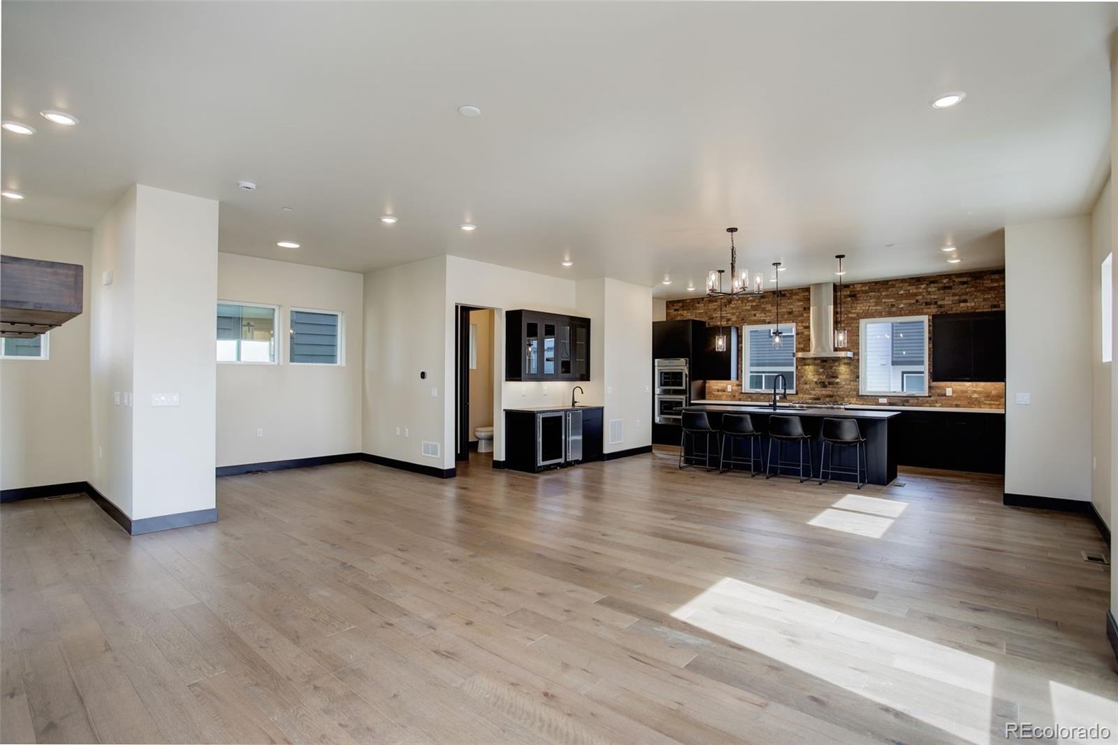 Broomfield, Colorado, 80023, United States, 3 Bedrooms Bedrooms, ,4 BathroomsBathrooms,Residential,For Sale,1901985