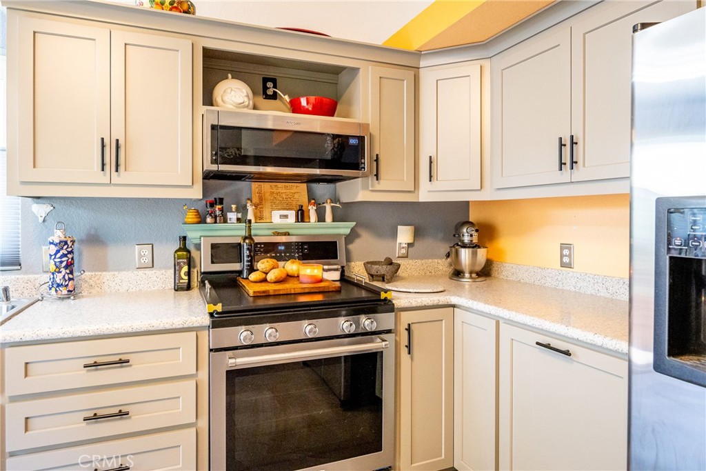 Paso Robles, California, 93446, United States, 2 Bedrooms Bedrooms, ,2 BathroomsBathrooms,Residential,For Sale,1977542