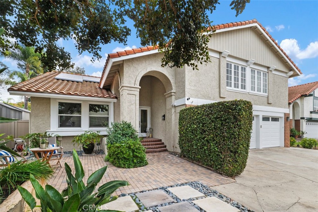 Lake Forest, California, 92630, United States, 6 Bedrooms Bedrooms, ,4 BathroomsBathrooms,Residential,For Sale,1991080