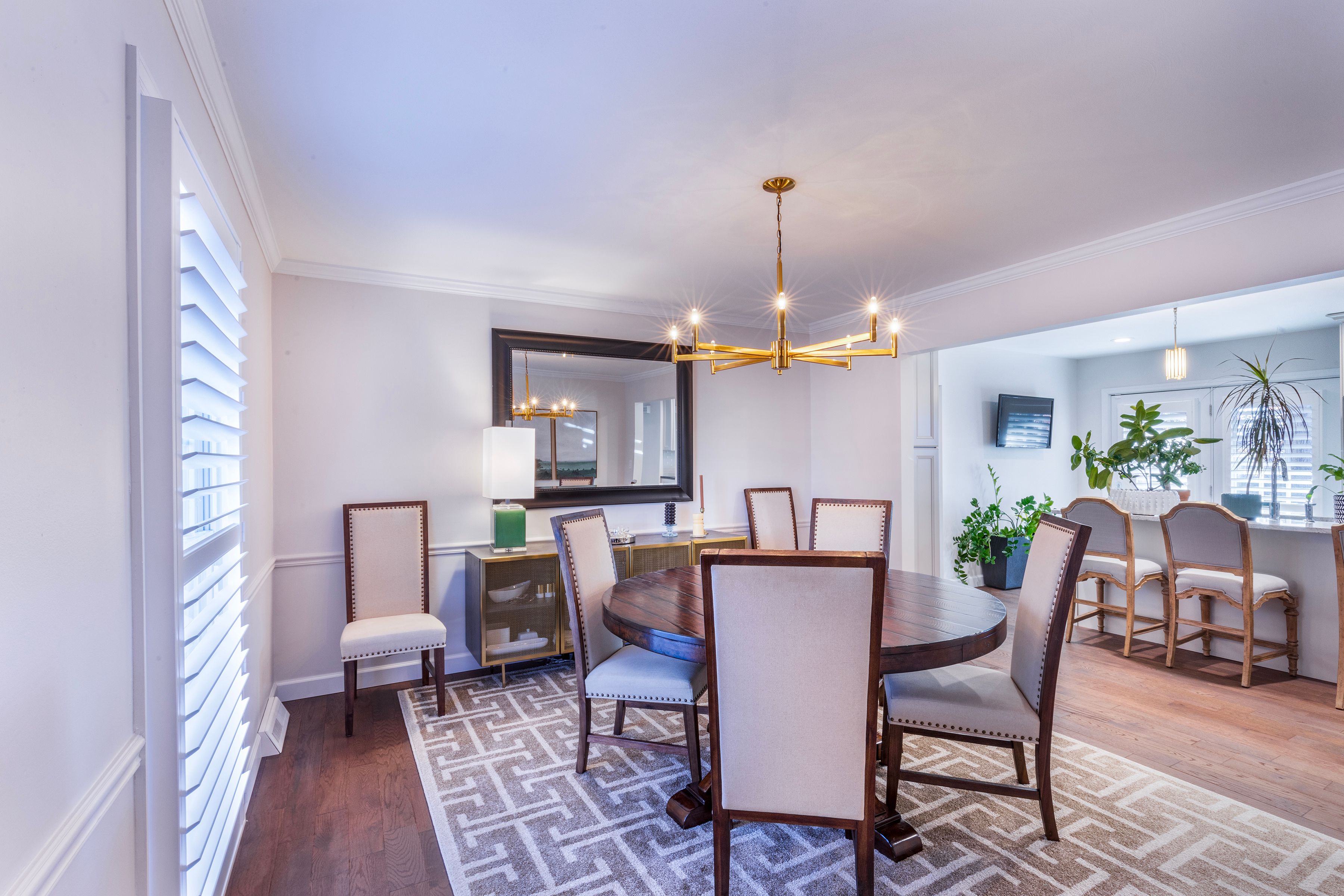  Elegant Corner Lot Home with Modern Luxury and Stunning Details - 物件實景