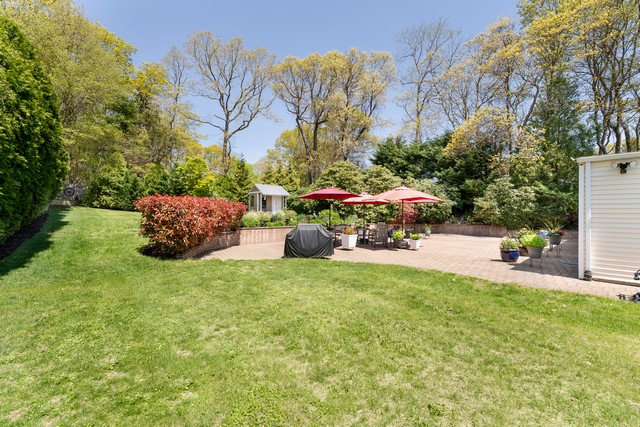 Shoreham, New York, 11786, United States, 5 Bedrooms Bedrooms, ,3 BathroomsBathrooms,Residential,For Sale,1990330