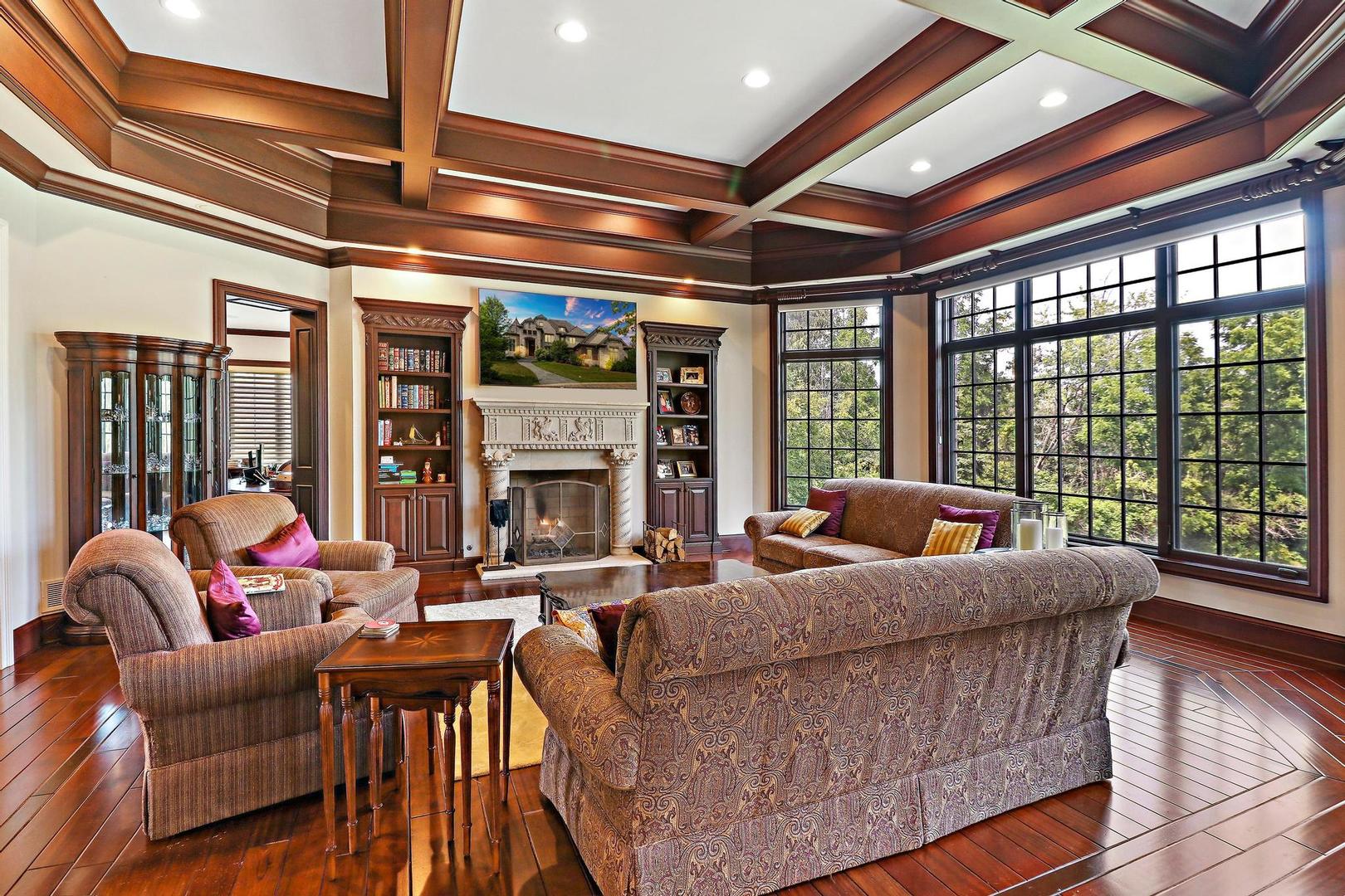 Barrington, Illinois, 60010, United States, 5 Bedrooms Bedrooms, ,9 BathroomsBathrooms,Residential,For Sale,1838006