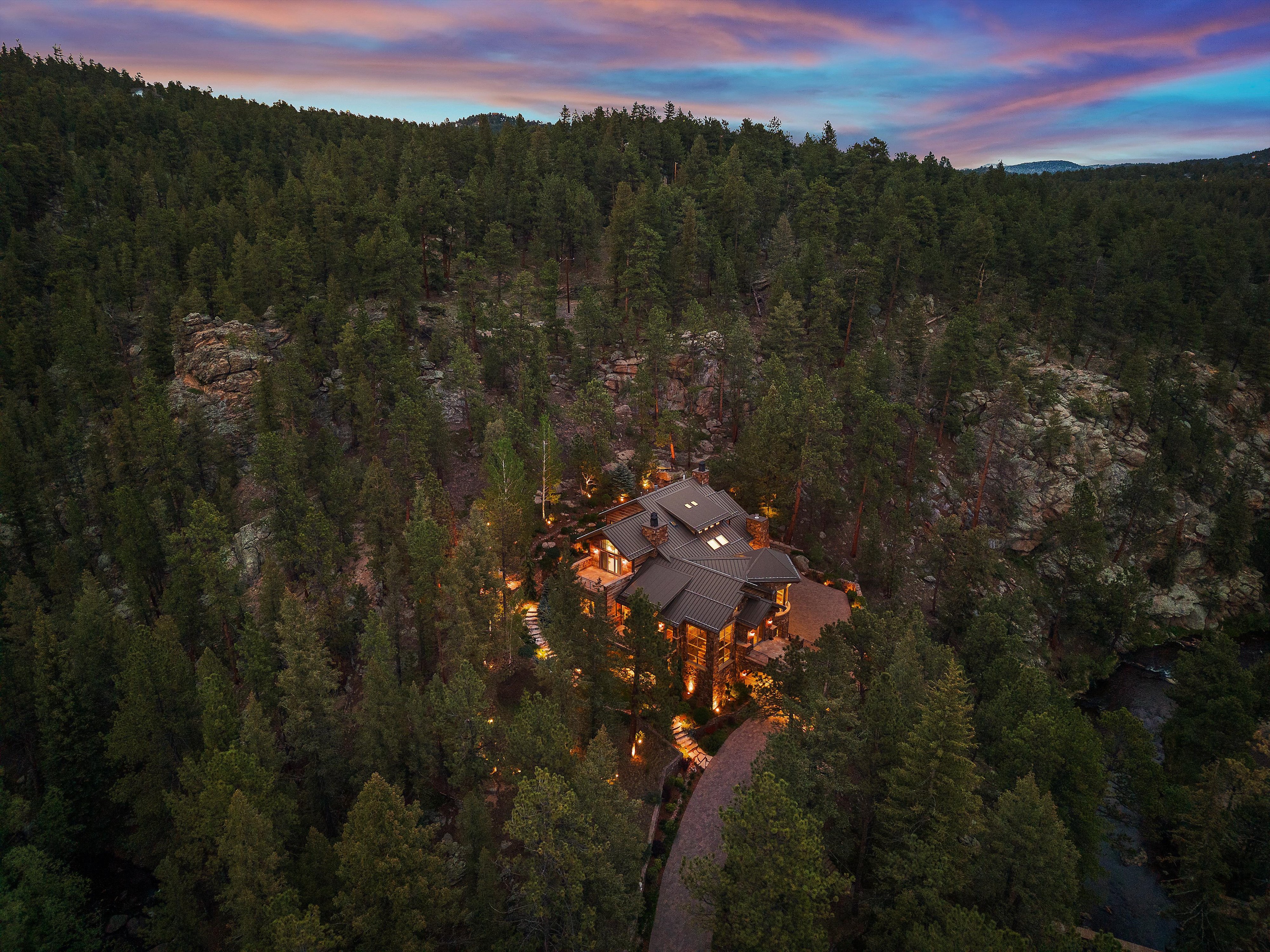  Luxury Mountain Estate in Celebrated Upper Bear Creek - 物件實景