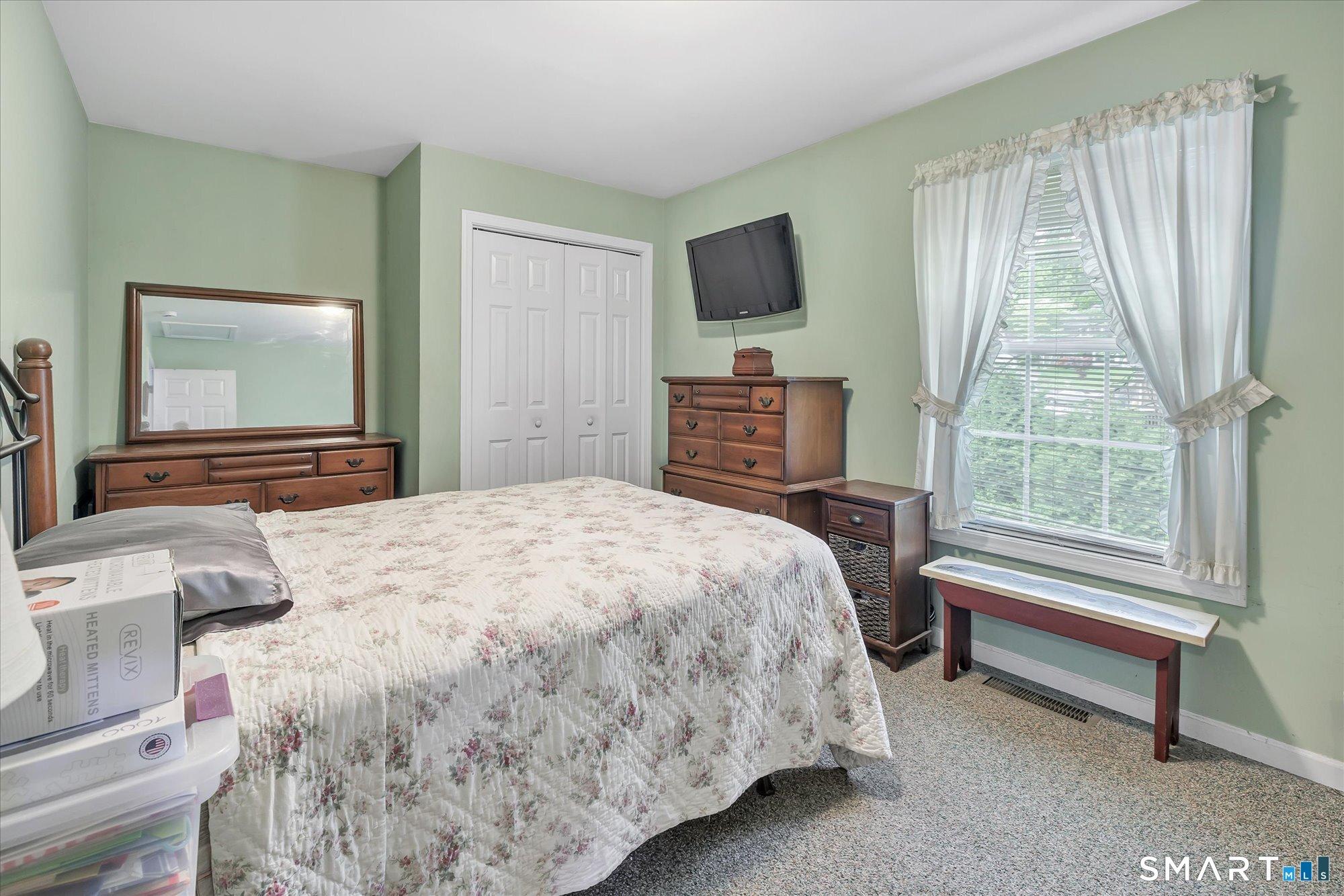Ansonia, Connecticut, 06401, United States, 4 Bedrooms Bedrooms, ,4 BathroomsBathrooms,Residential,For Sale,2048150