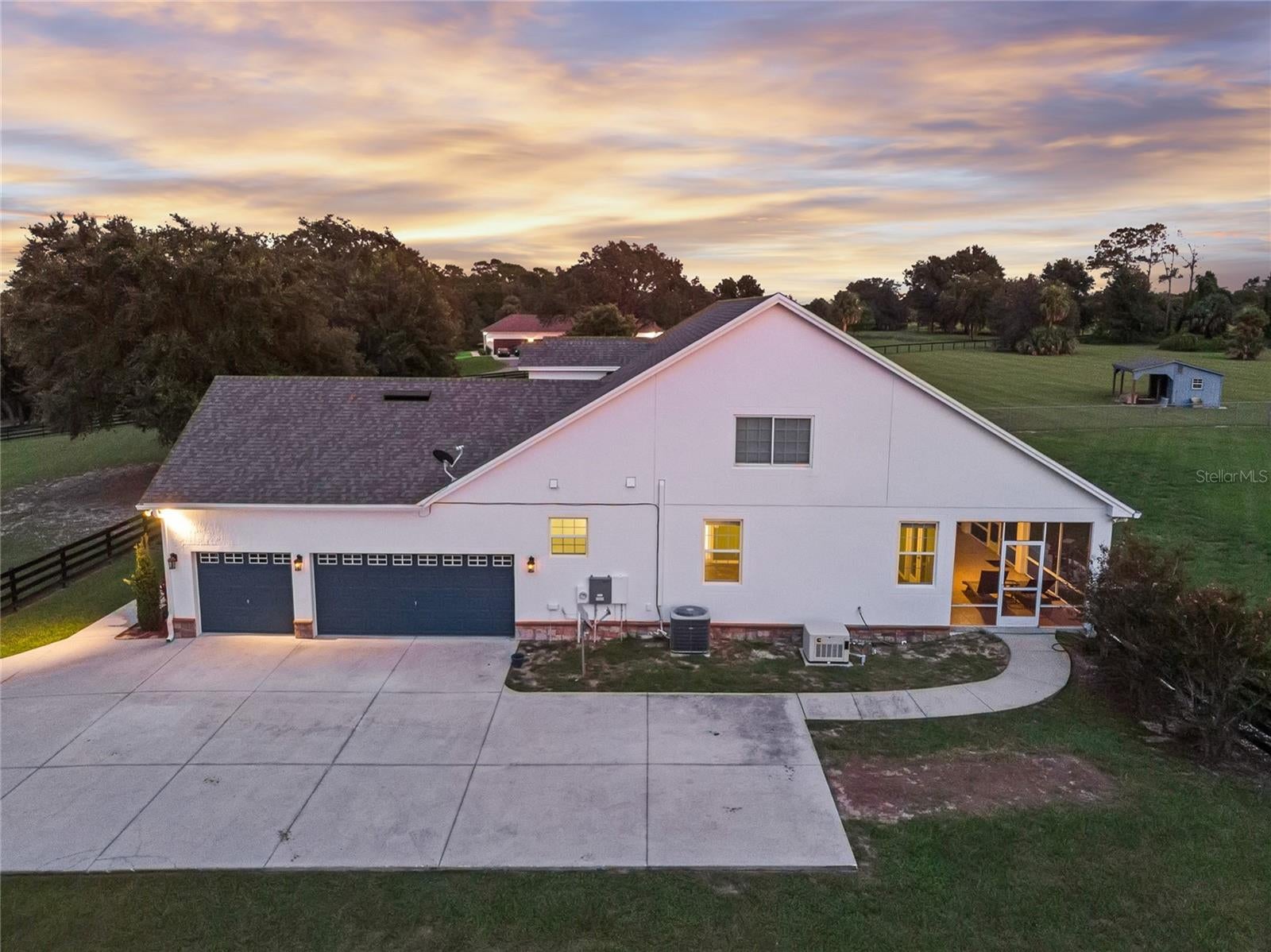 WEIRSDALE, Florida, 32195, United States, 5 Bedrooms Bedrooms, ,3 BathroomsBathrooms,Residential,For Sale,1921300