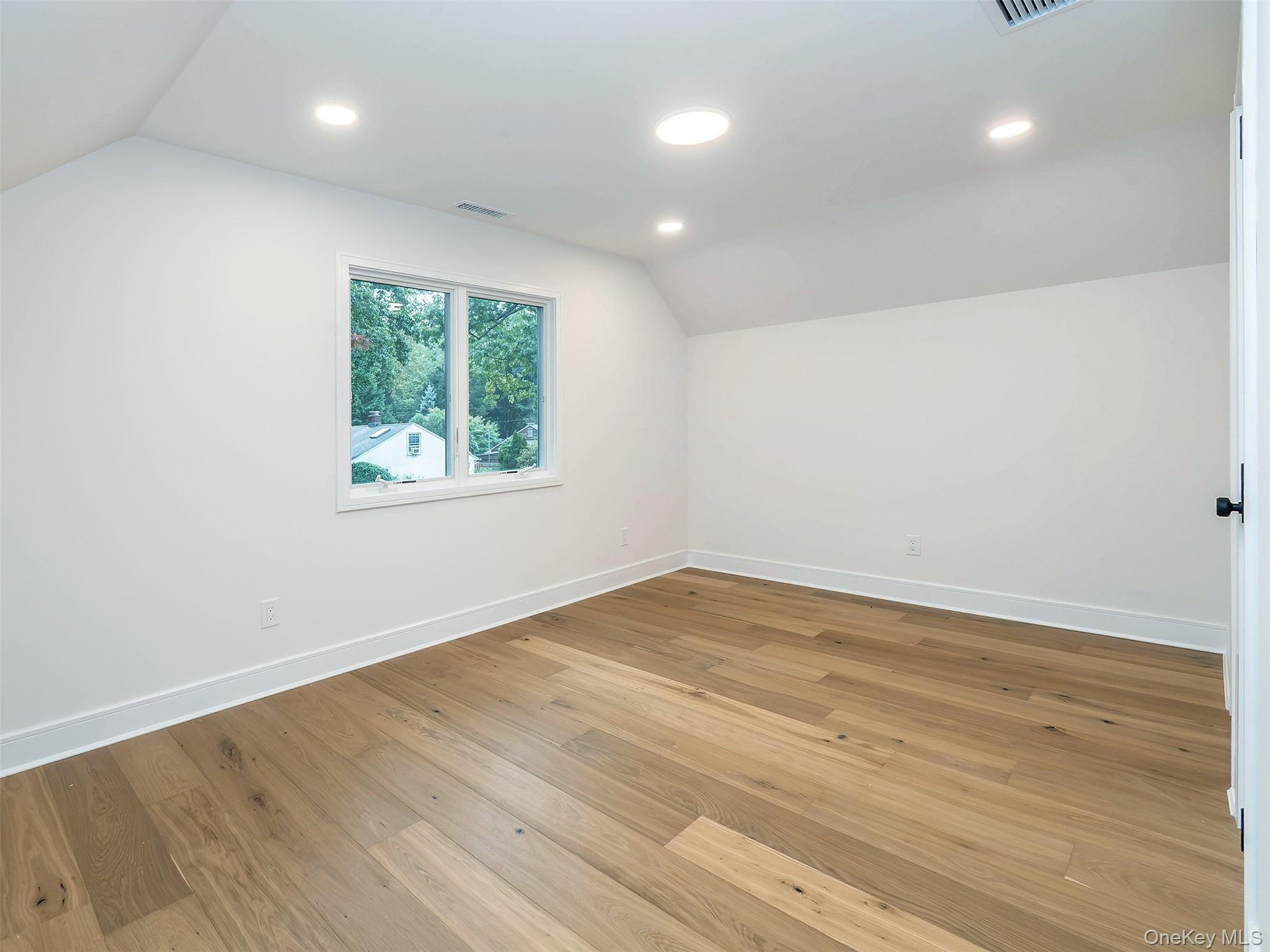  48 Buckeye Road, Glen Cove, NY, 11542 - 物件實景