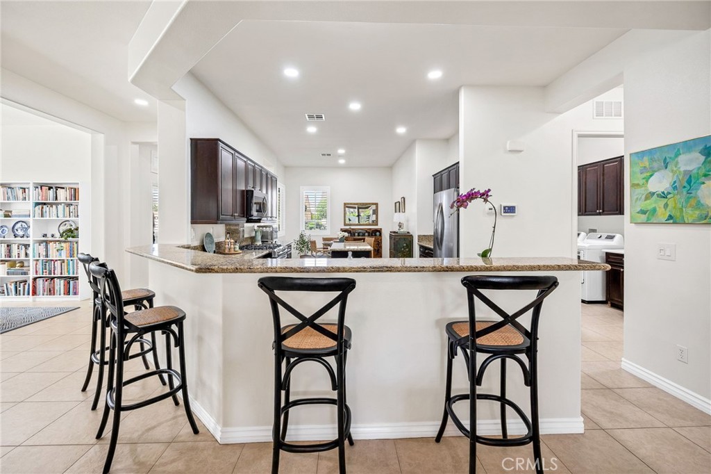 Hemet, California, 92545, United States, 2 Bedrooms Bedrooms, ,3 BathroomsBathrooms,Residential,For Sale,2034070