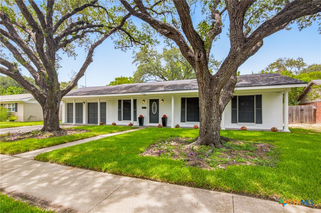 Loma Vista Ave, Victoria, TX 77901 #1