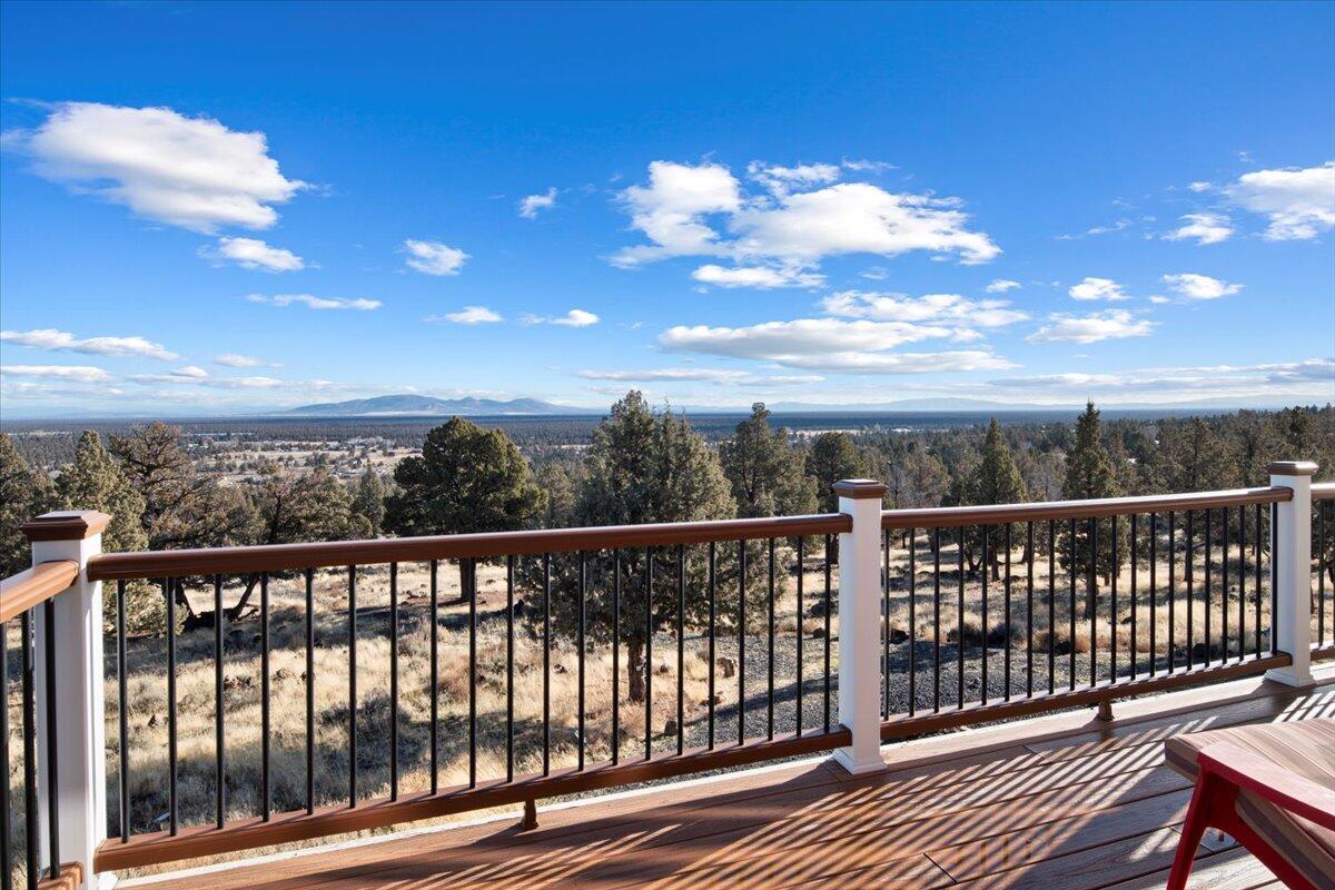 Bend, Oregon, 97703, United States, 3 Bedrooms Bedrooms, ,2 BathroomsBathrooms,Residential,For Sale,2005740