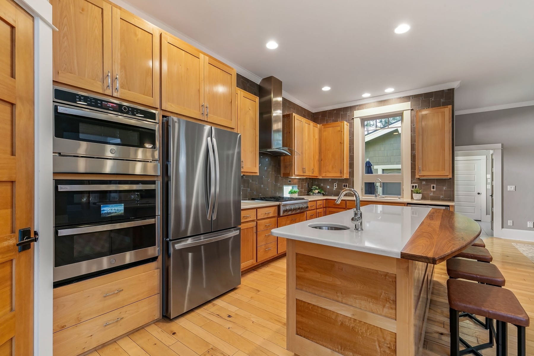  691 NW Yosemite Drive Bend, OR 97703 - 物件實景
